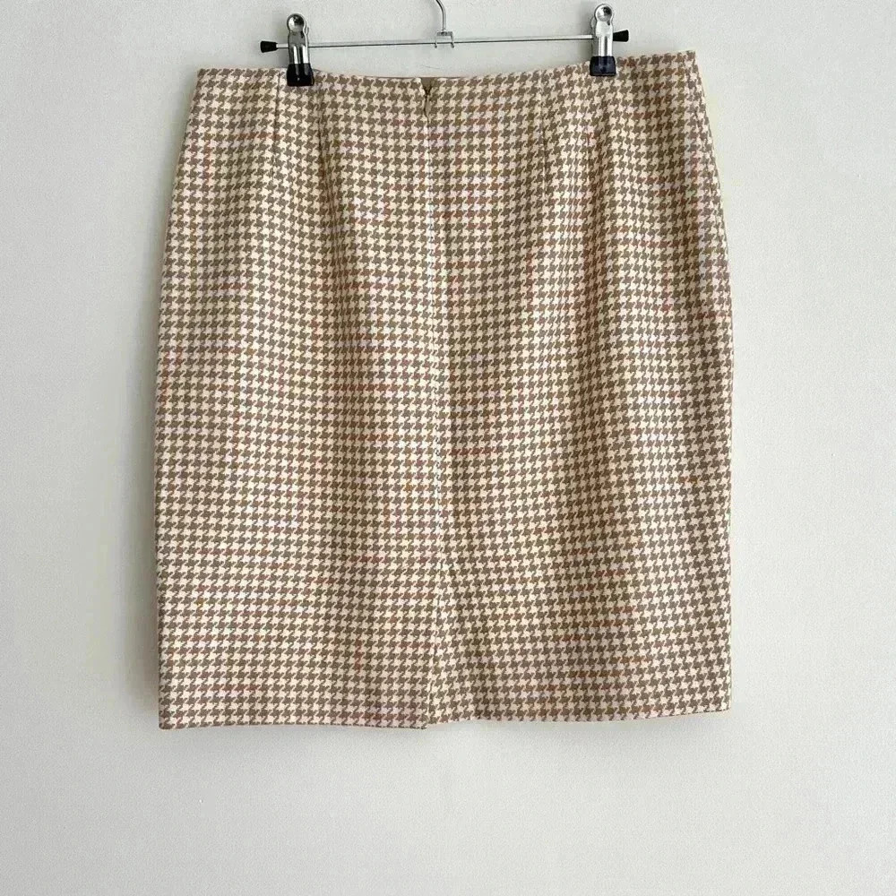 Ann Taylor LOFT Tan and Cream Houndstooth Wool Blend Pencil Skirt, Size 12 - Picture 12 of 16